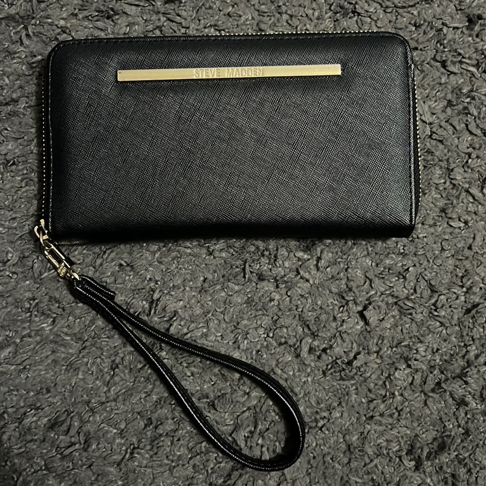 Steve Madden Wallet